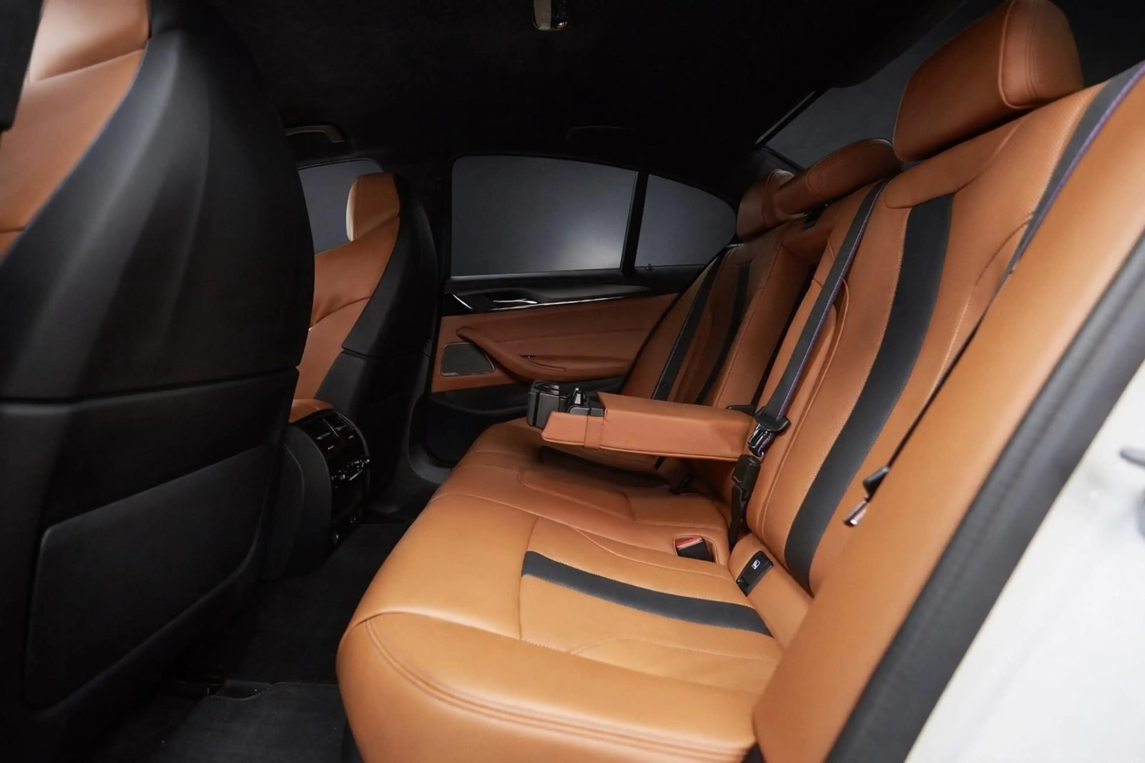 BMW M5 COMPETITION 50-JAHR*CARBON*LASER*MASSAGE*VOLL — photo 15