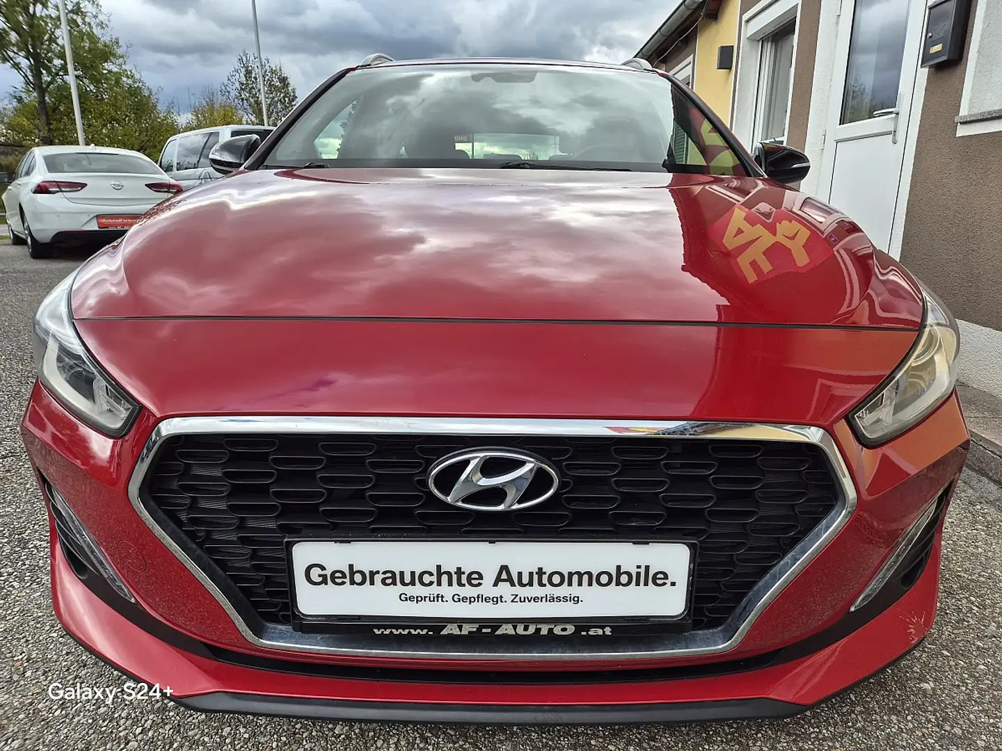 Hyundai i30 CW 1,0 T-GDI GO! Rot - 2