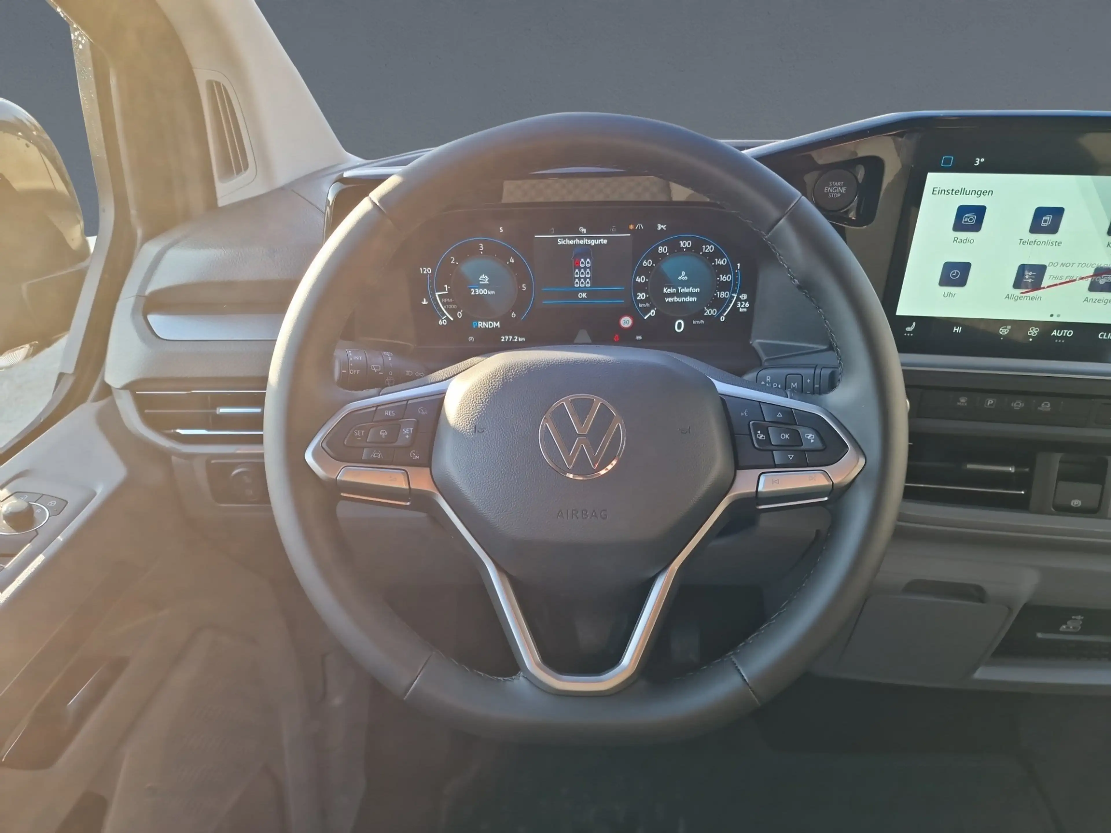 Volkswagen T7 Caravelle 2.0 TDI 4Mot. Style LR IQ.Light 9-SITZER — photo 9