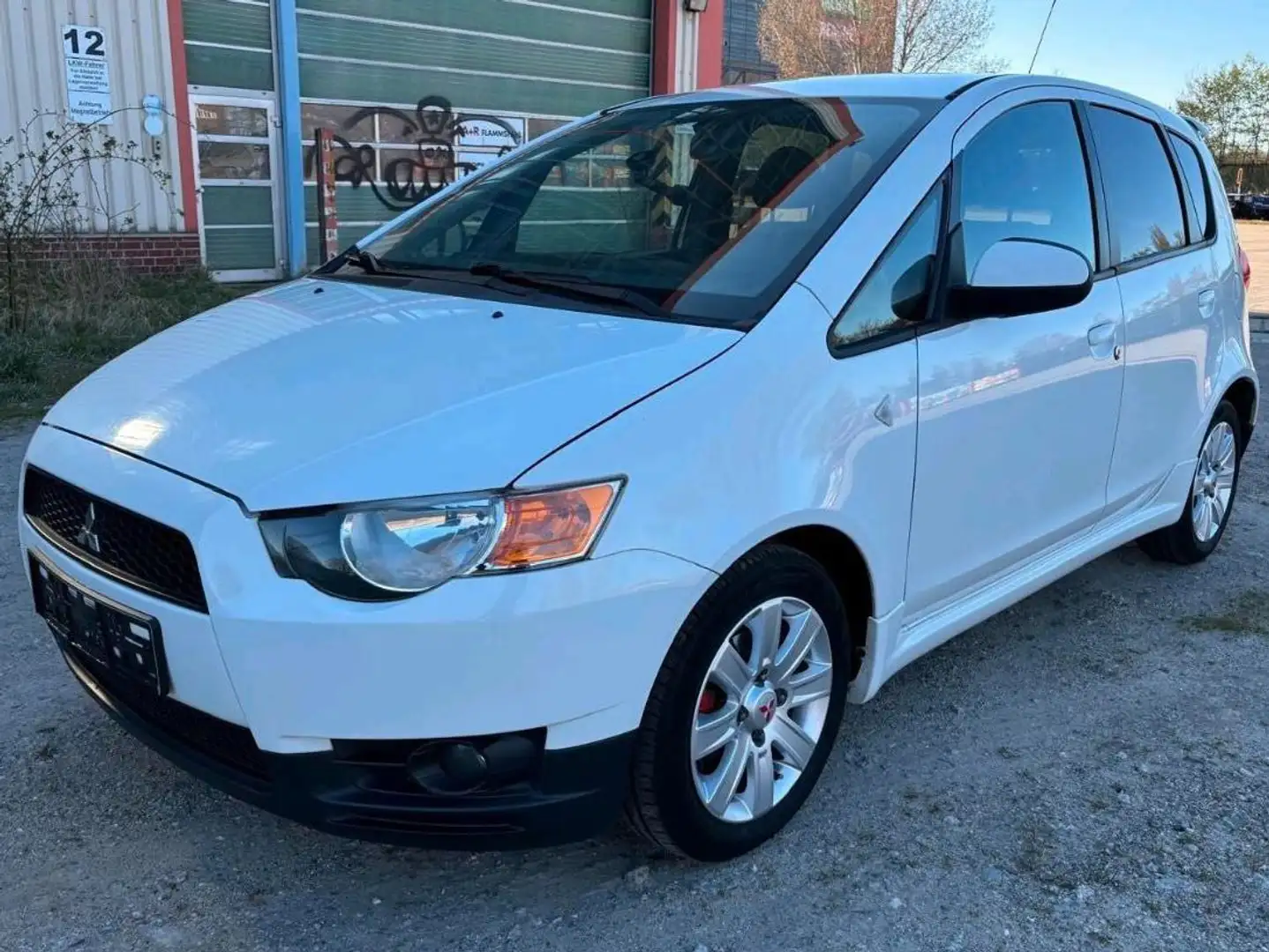 Mitsubishi Colt Colt 5dr 1,3 MPI Invite Clear Tec Invite Alb - 2
