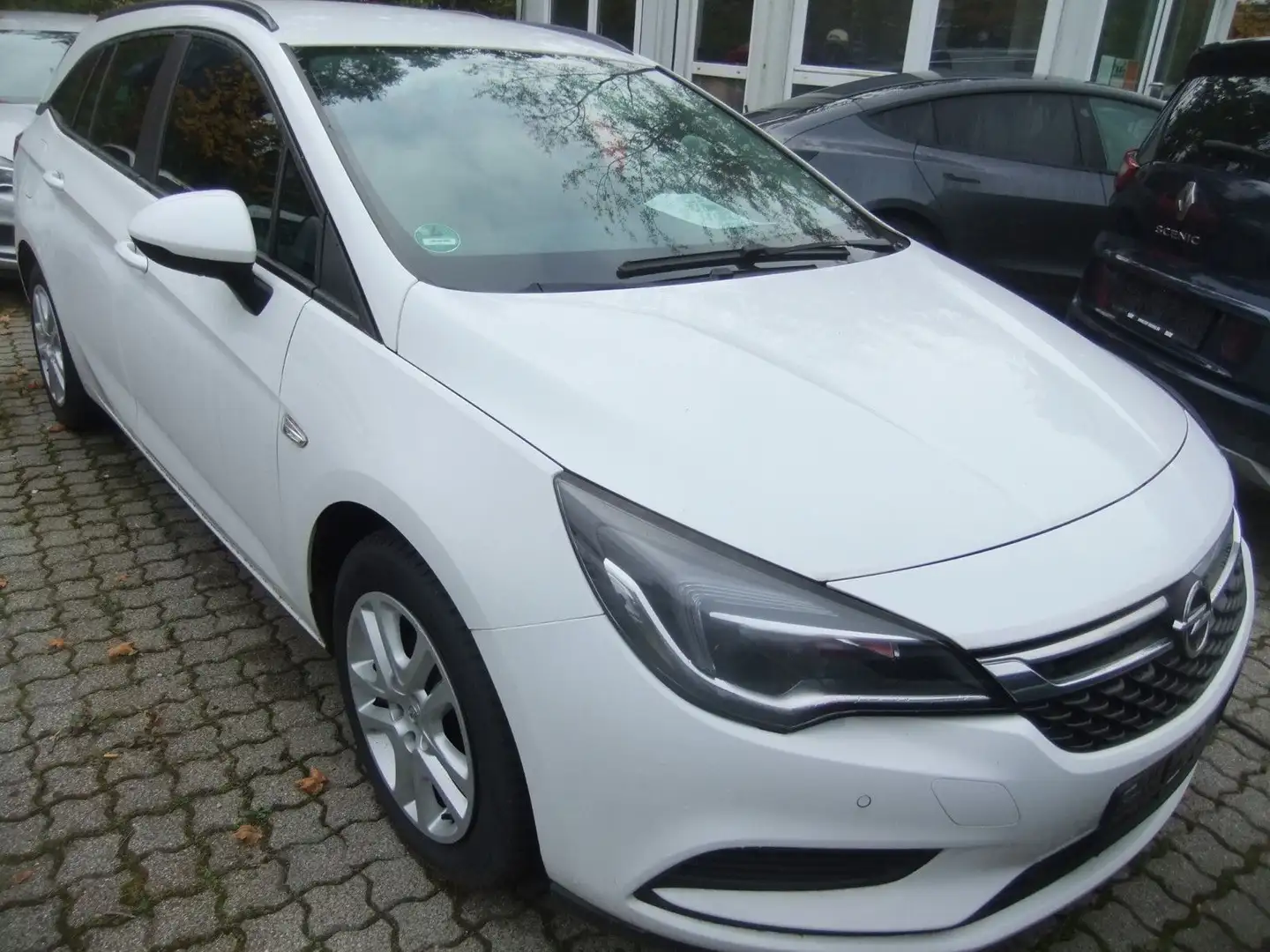 Opel Astra K Sports Tourer INNOVATION Start/Stop Weiß - 2