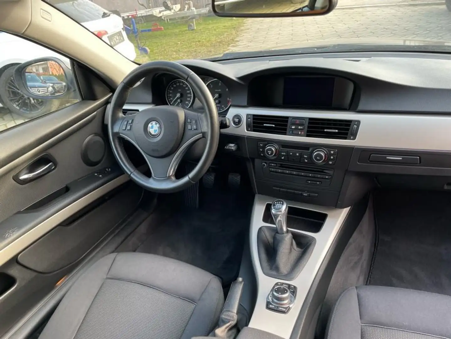 BMW 320 Touring 320d 184 ch Sport A - 2