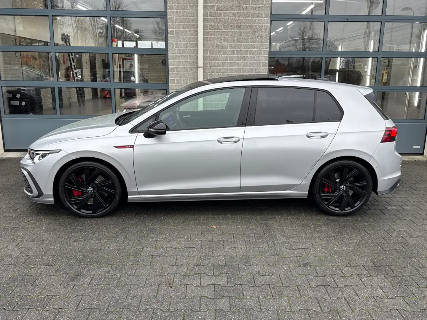 Volkswagen Golf GTI 2.0 TSI |SCHUIFDAK|NIEUWSTAAT!| Grijs - 2