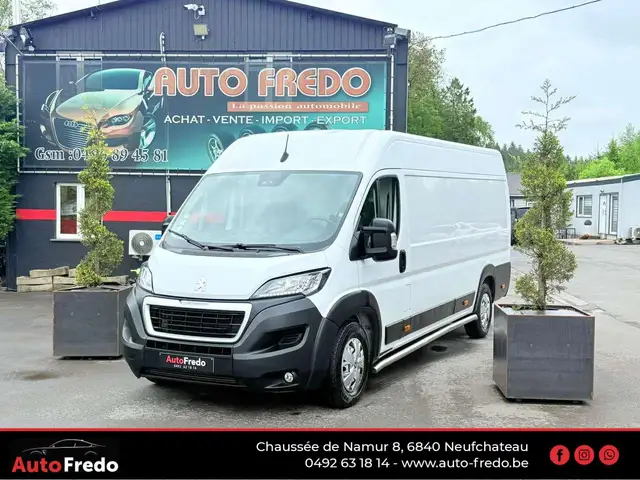 Peugeot Boxer 246,21 € / Mois 165 CV L4 H2 Pro*13000 HTVA* * Gps *clim