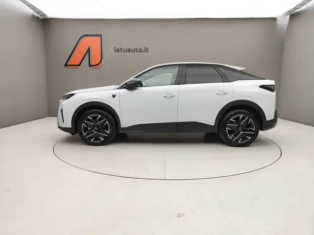 Peugeot 3008 view 6