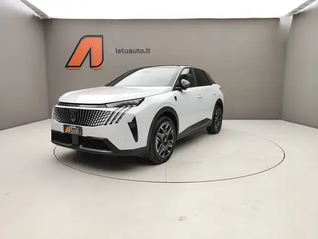 Peugeot 3008 view 3