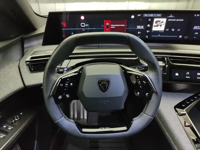 Peugeot 3008 view 13