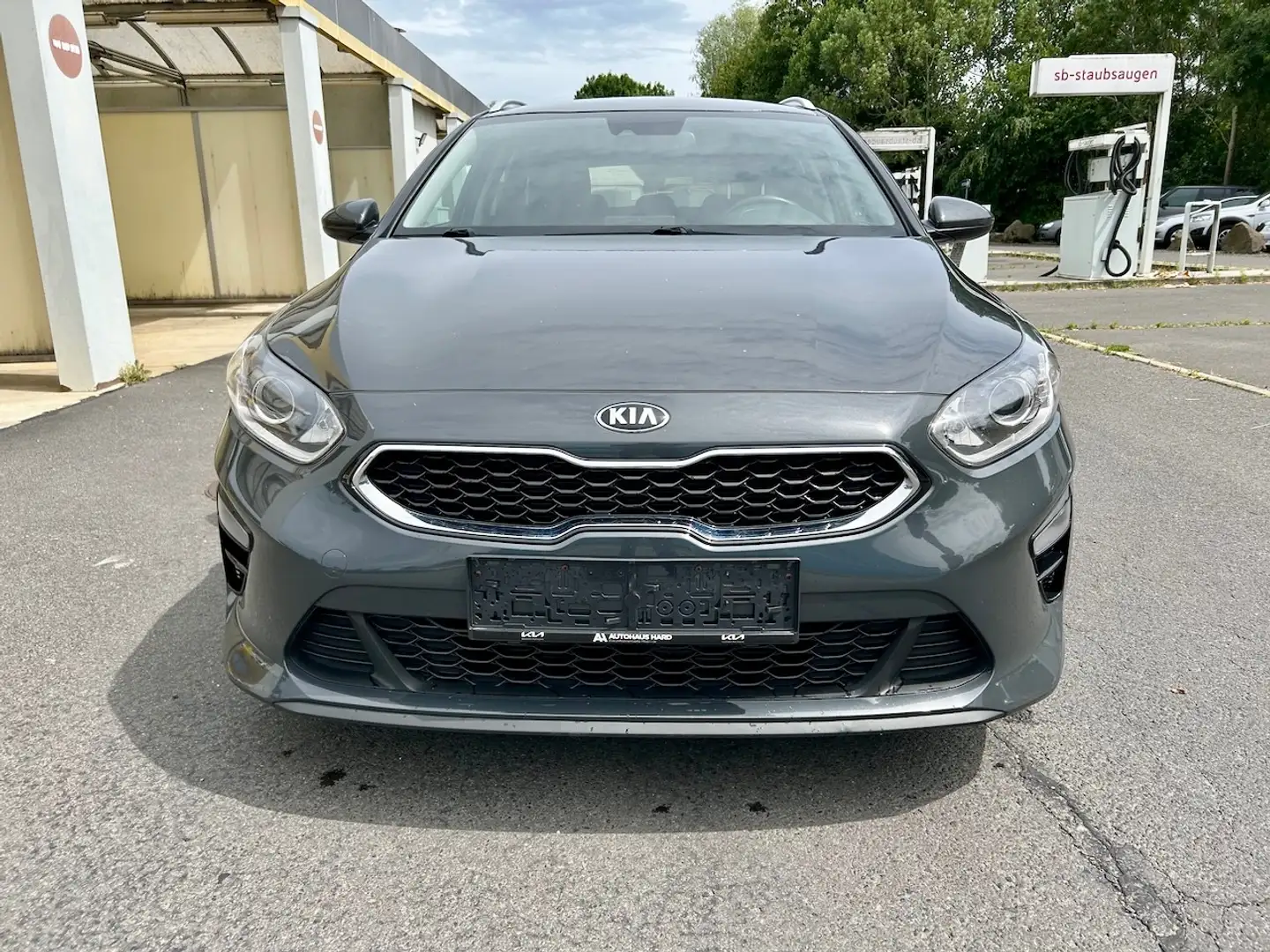 Kia Ceed SW / cee'd SW 1,6 CRDi SCR Silber *1. Besitz* Gris - 2