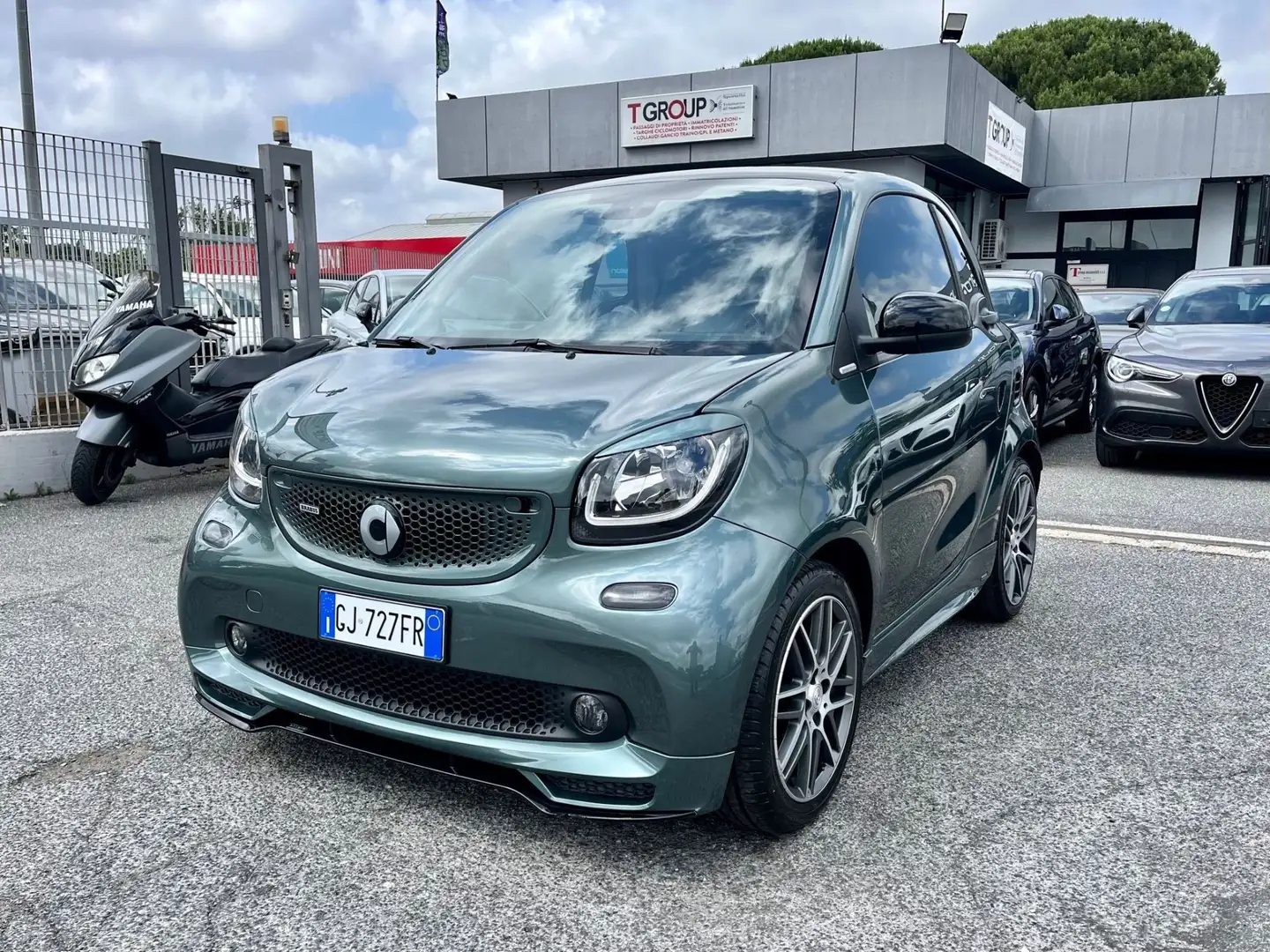 smart forTwo BRABUS 0.9 Turbo twinamic Tailor Made Verde - 1