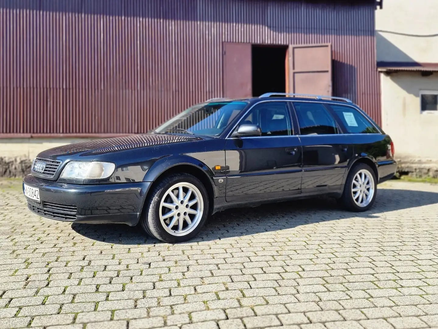 Audi S6 Avant s6 c4 - 1