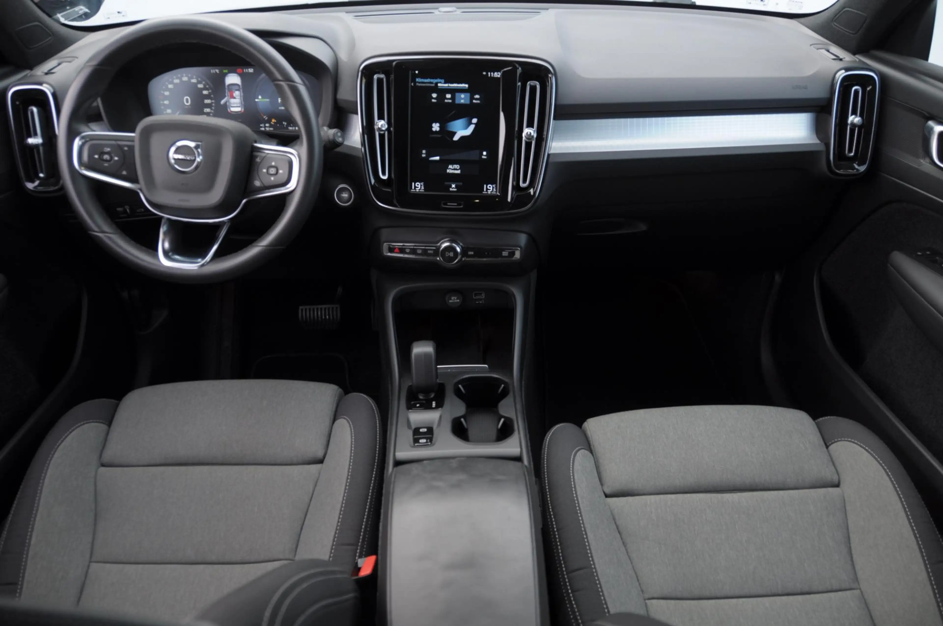 Volvo XC40 T4 211 Automaat Plug-in hybrid Bright / Cruise con — photo 15