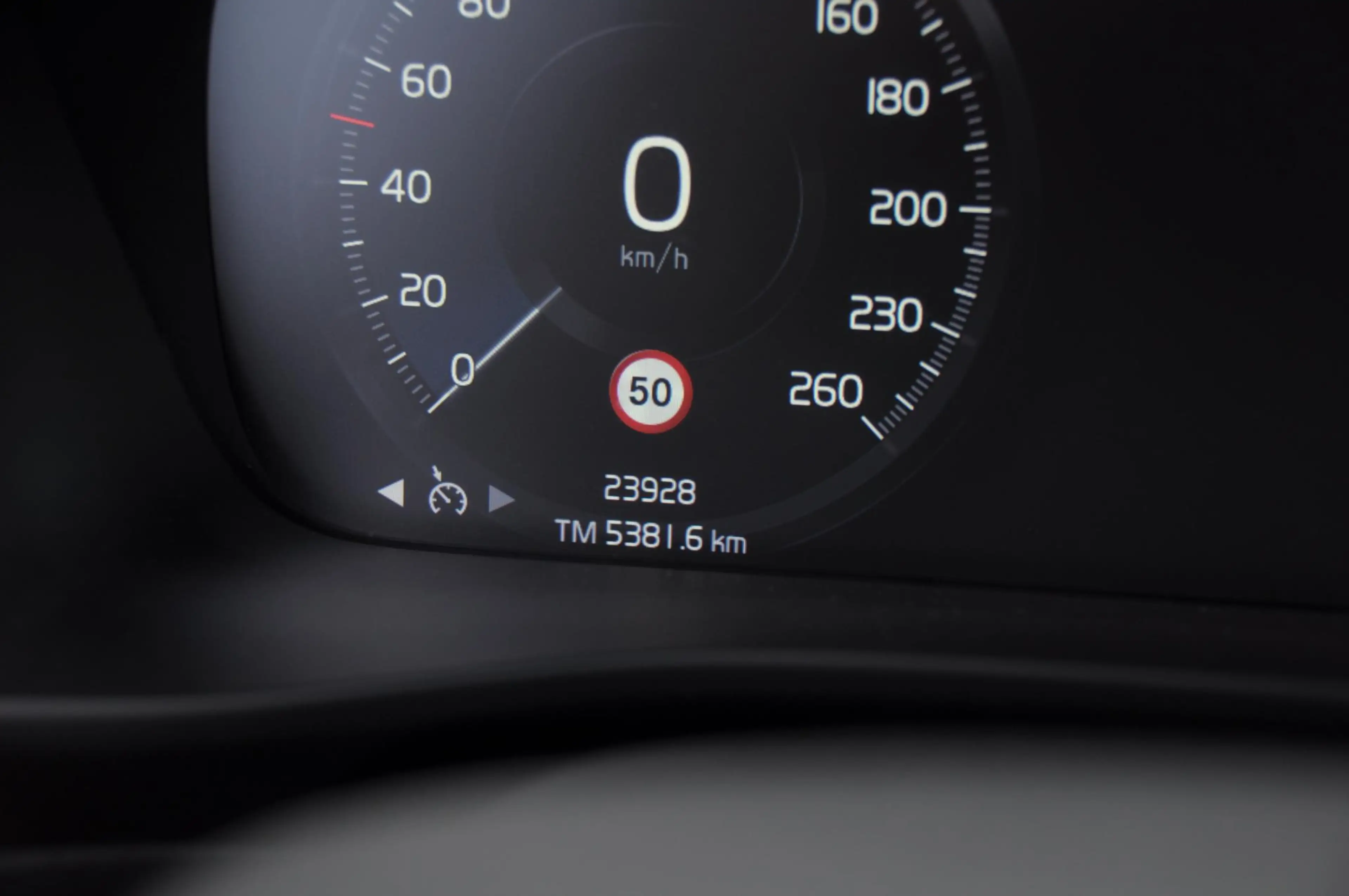 Volvo XC40 T4 211 Automaat Plug-in hybrid Bright / Cruise con — photo 18