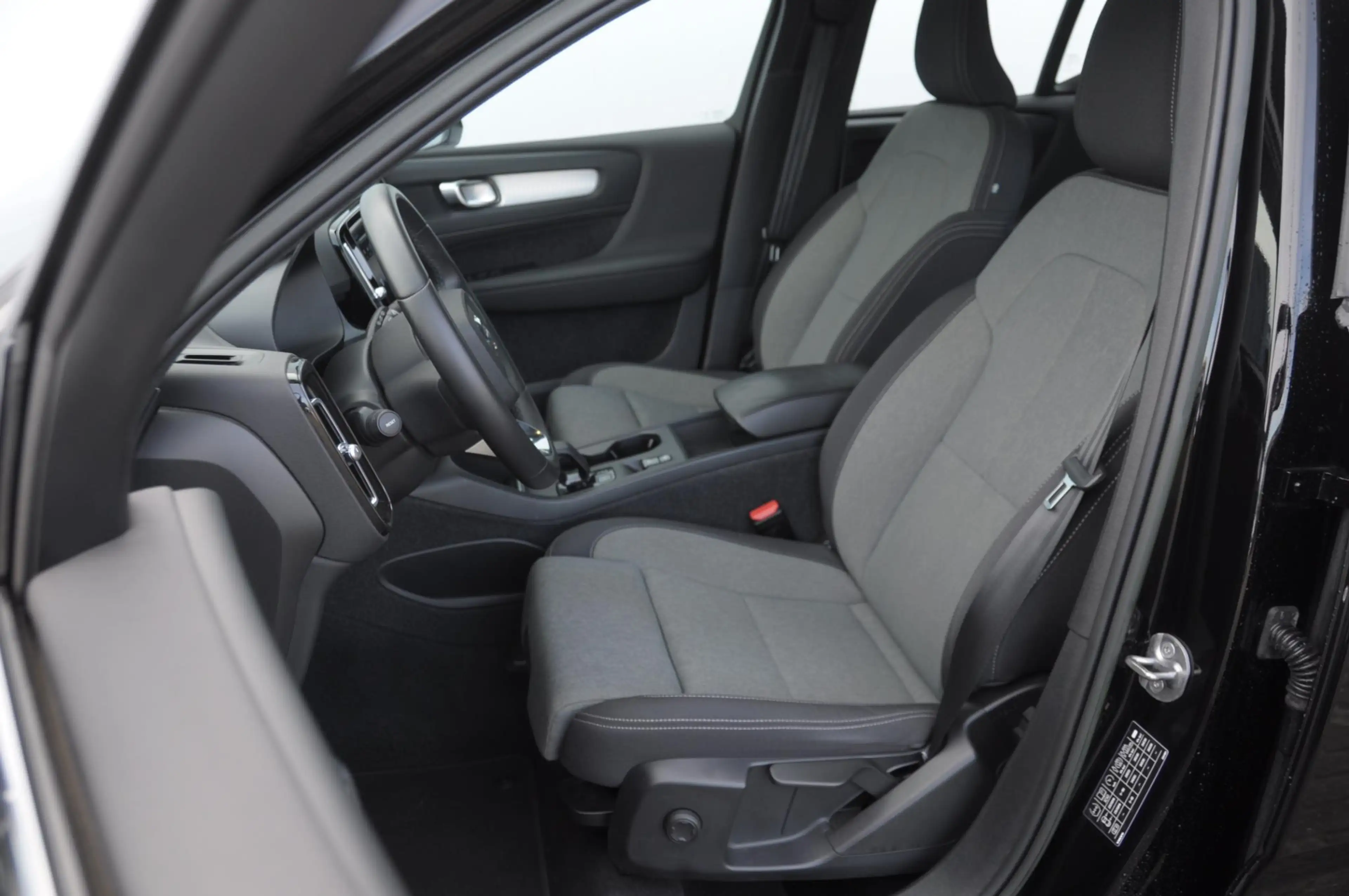 Volvo XC40 T4 211 Automaat Plug-in hybrid Bright / Cruise con — photo 10
