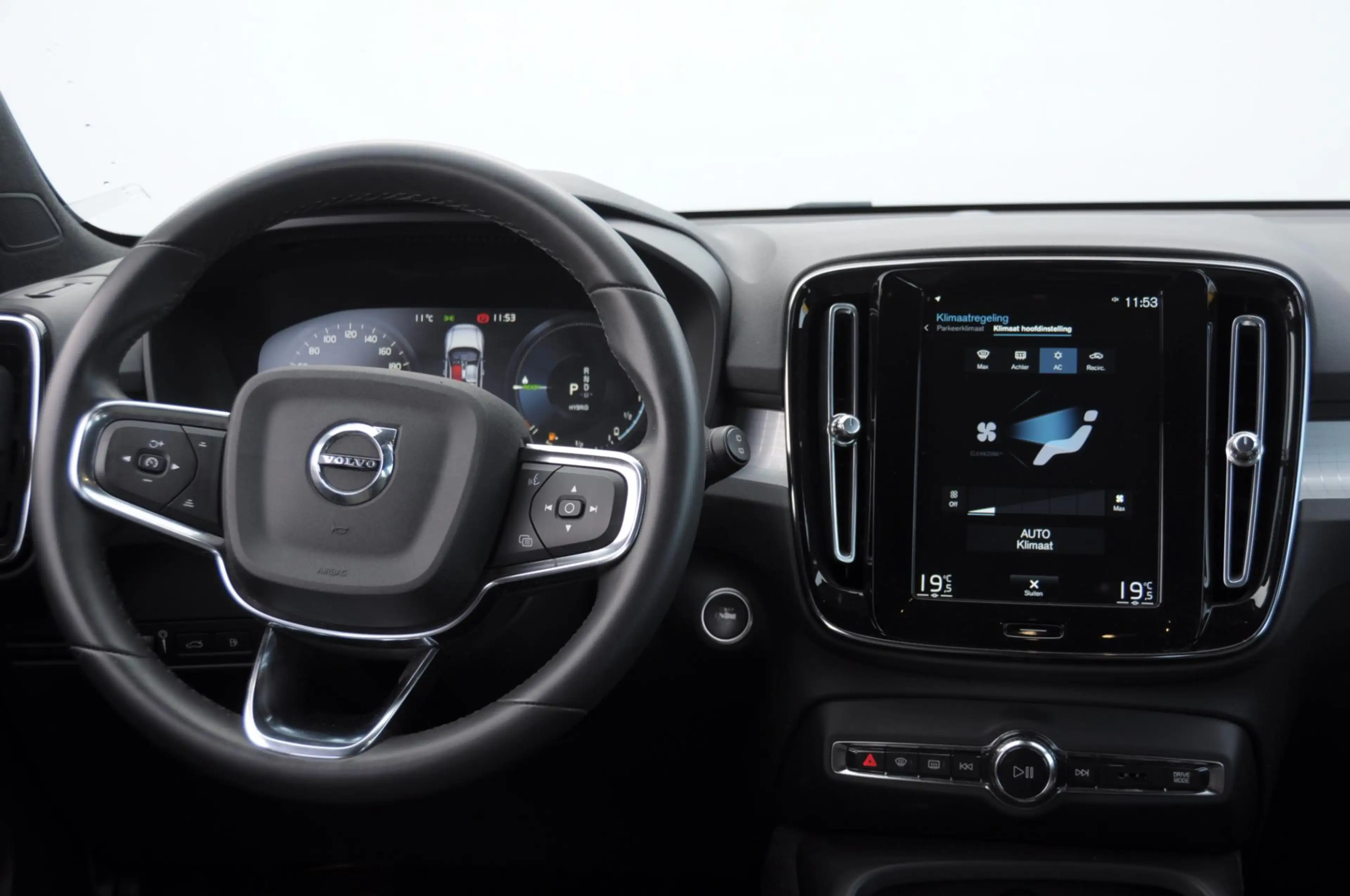Volvo XC40 T4 211 Automaat Plug-in hybrid Bright / Cruise con — photo 16