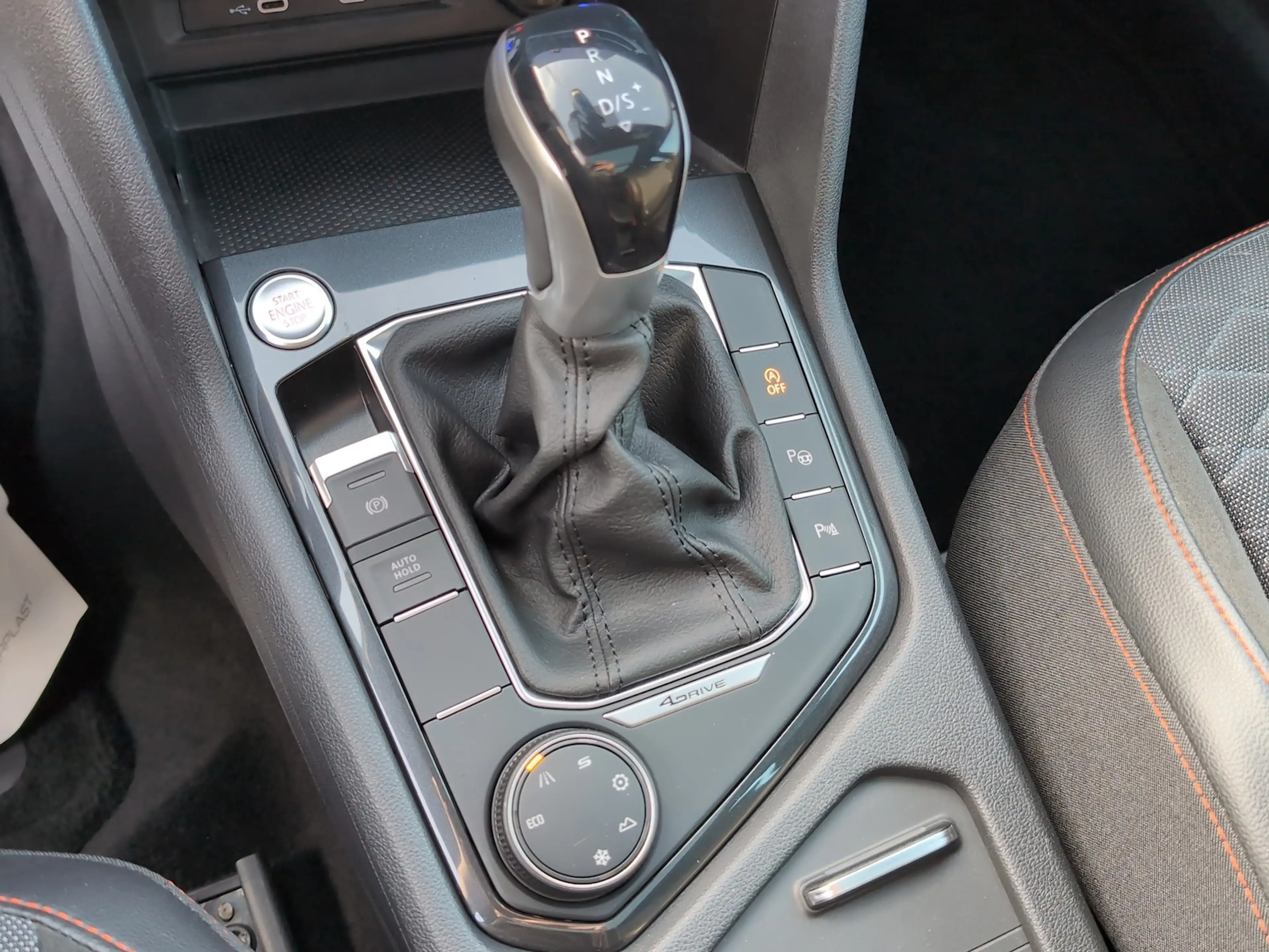 SEAT Tarraco FR 4Drive *LED*ACC*AHK*Pano*Kam*Virtual* — photo 12