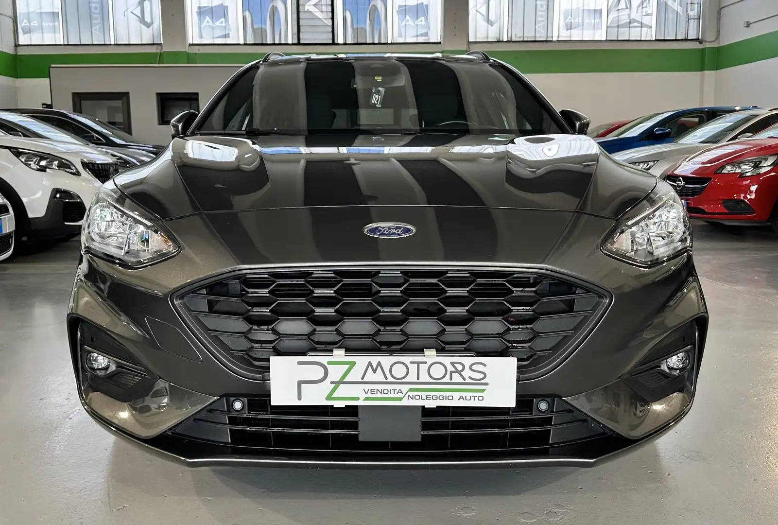 Ford Focus SW 1.5 ecobl ST-Line 120cv aut PROMO FINANZIAMENTO Gris - 2