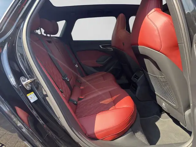 Audi S5 view 6