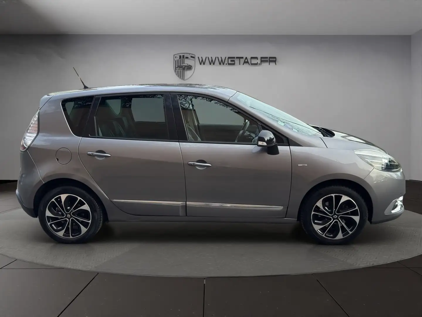 Renault Scenic Scenic 1.2 TCe 130 Energy Bose Gris - 2