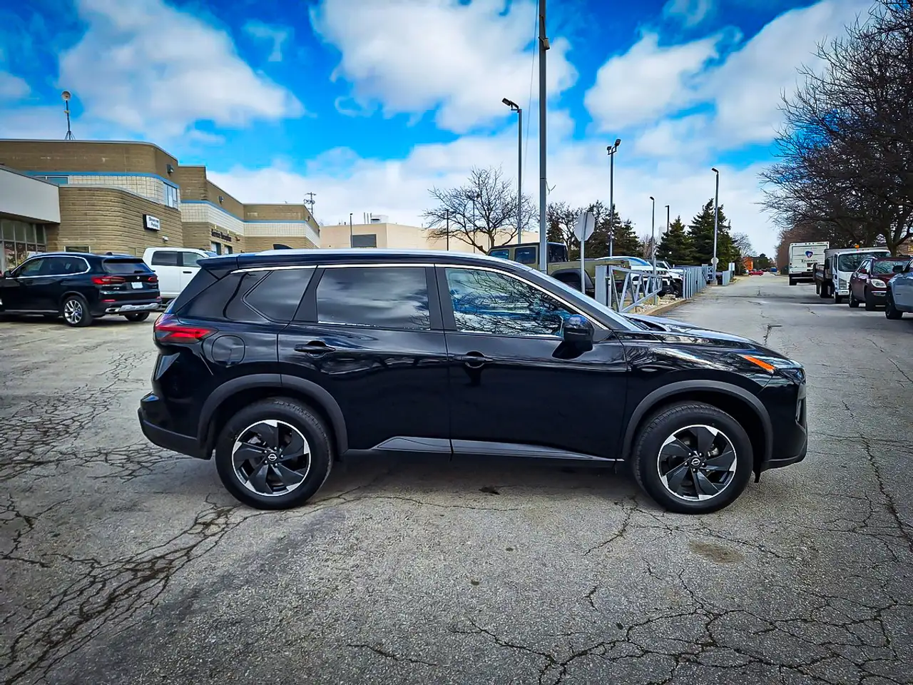 Nissan Rogue снимка Nissan Rogue