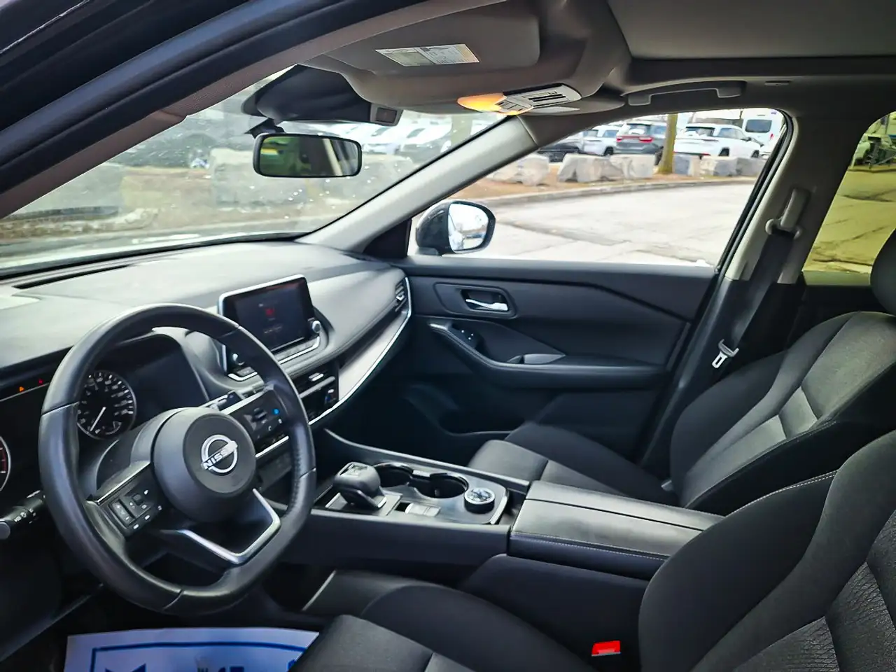 Nissan Rogue снимка Nissan Rogue