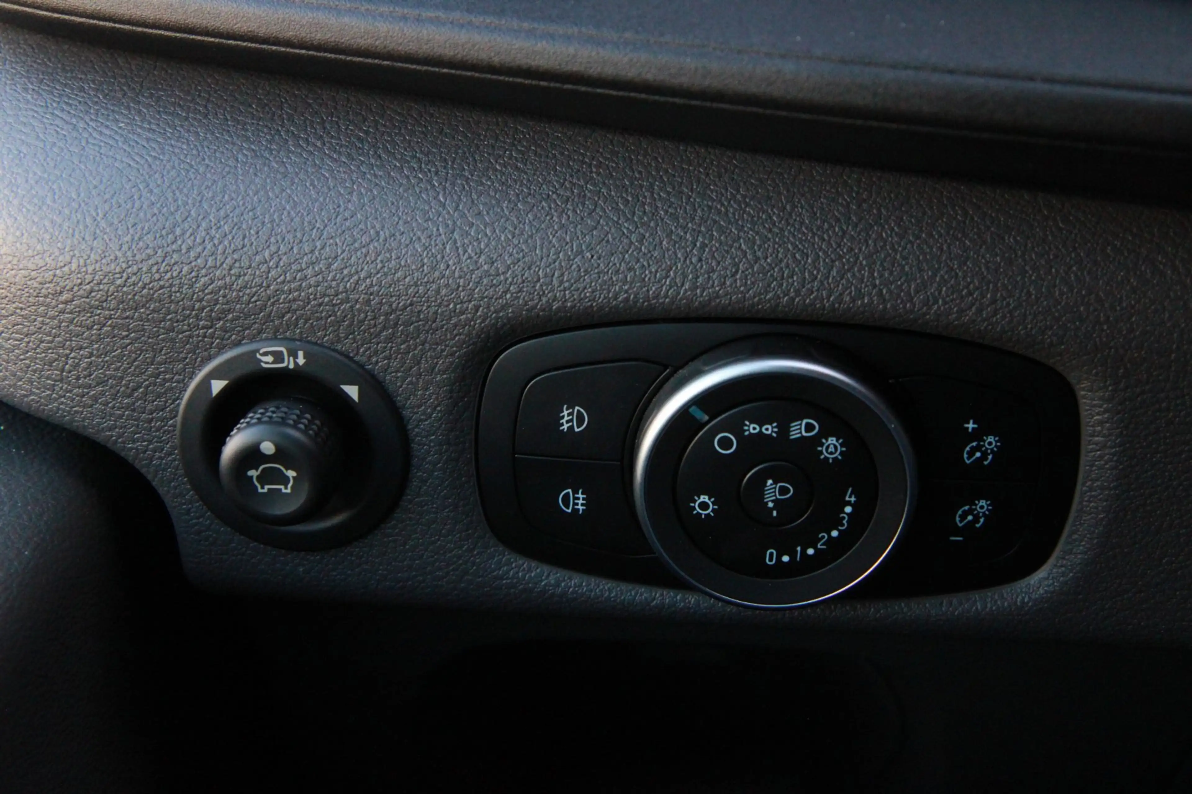 Ford Transit 350 2.0 TDCI 130PK L3H2 Trend / Camera / App conne — photo 20