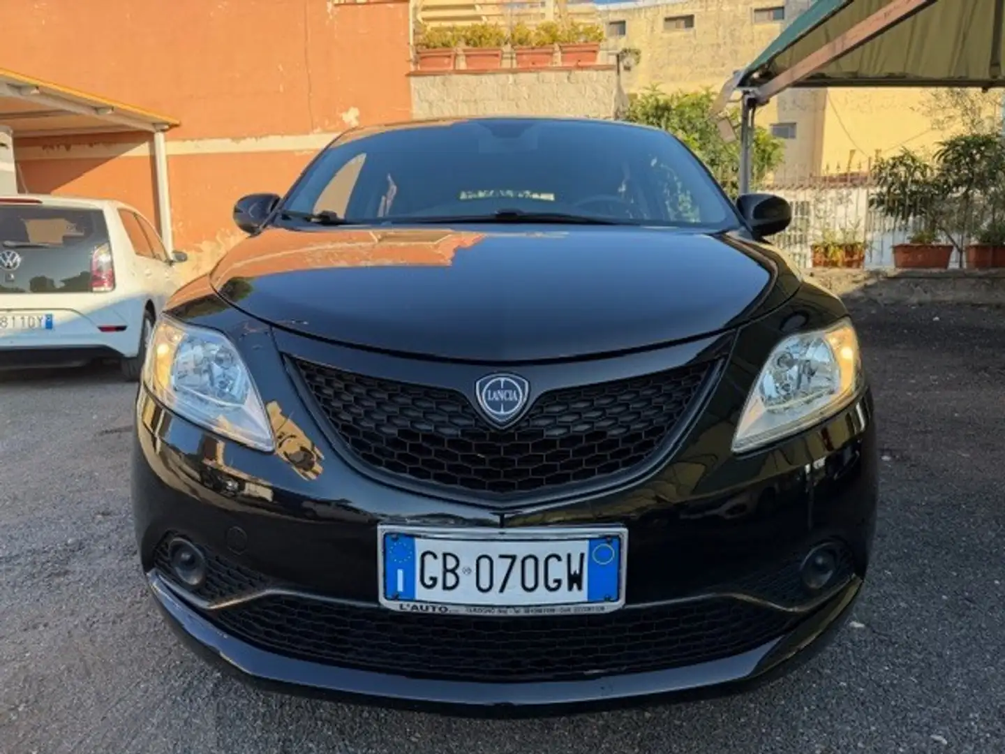 Lancia Ypsilon Ypsilon 1.2 69 CV 5 porte GPL Ecochic Gold Noir - 2