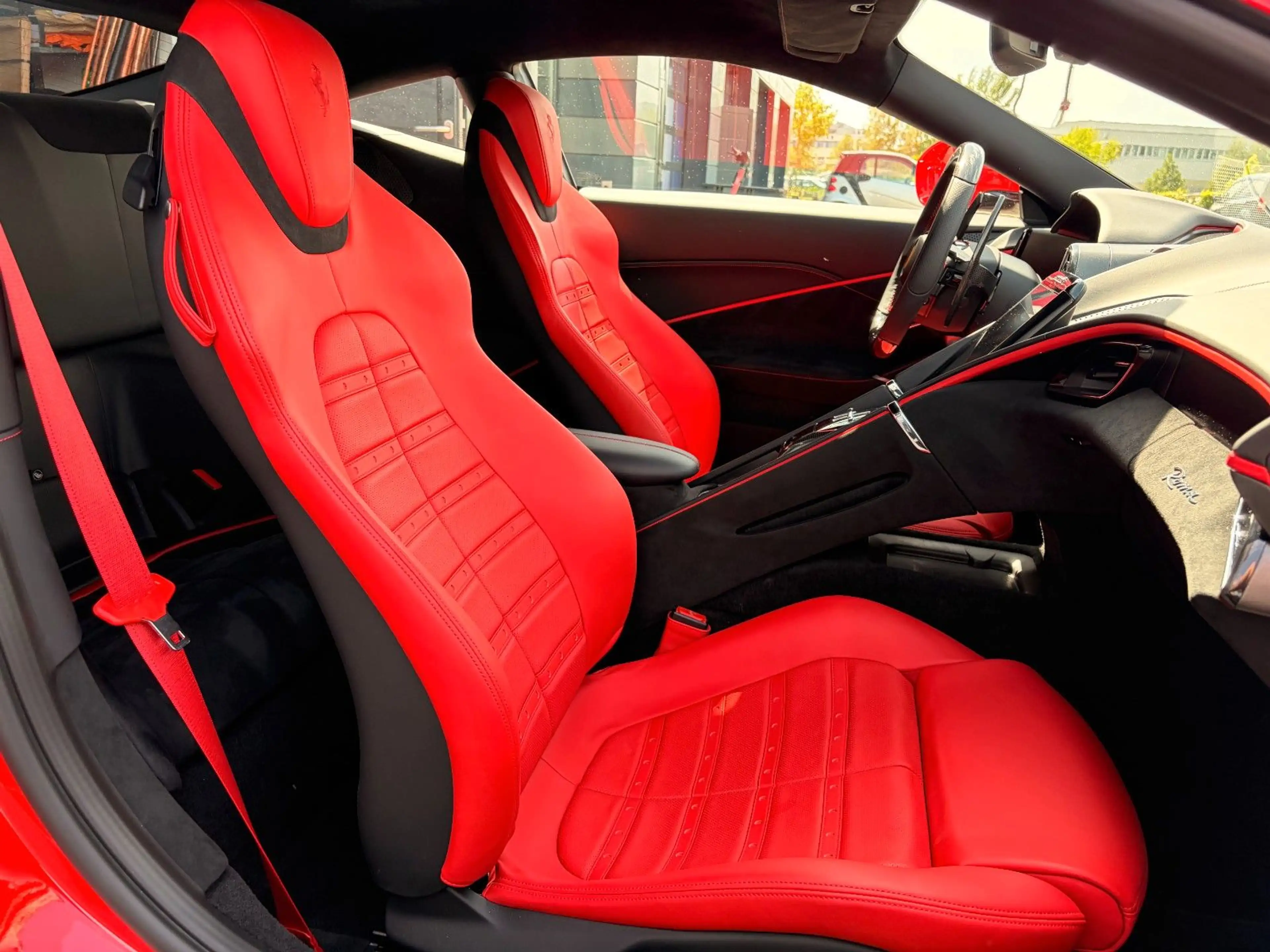 Ferrari Roma SNDB/PDIS/MADM/LEDS/EXAB/DAYT/XLED/SURR — photo 12