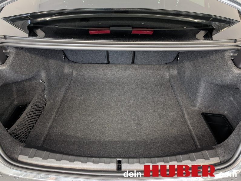 BMW 320 d xDrive — photo 9