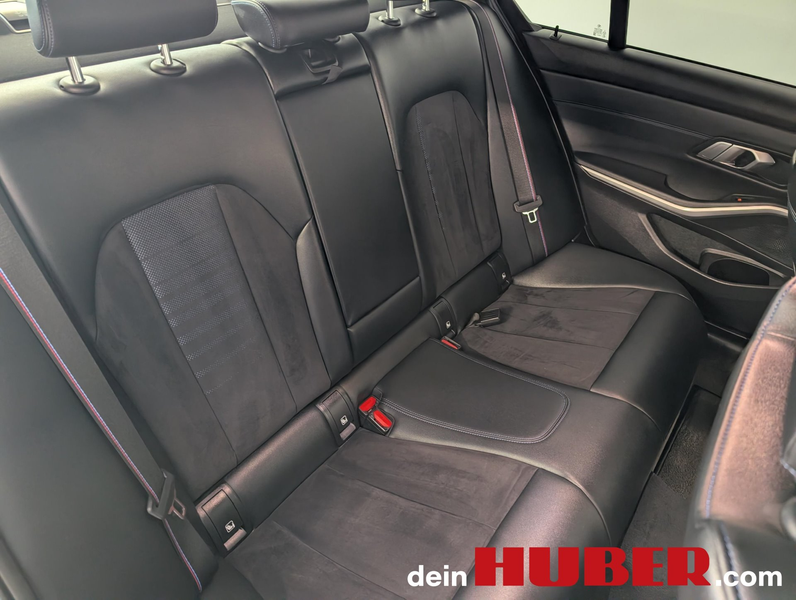 BMW 320 d xDrive — photo 8
