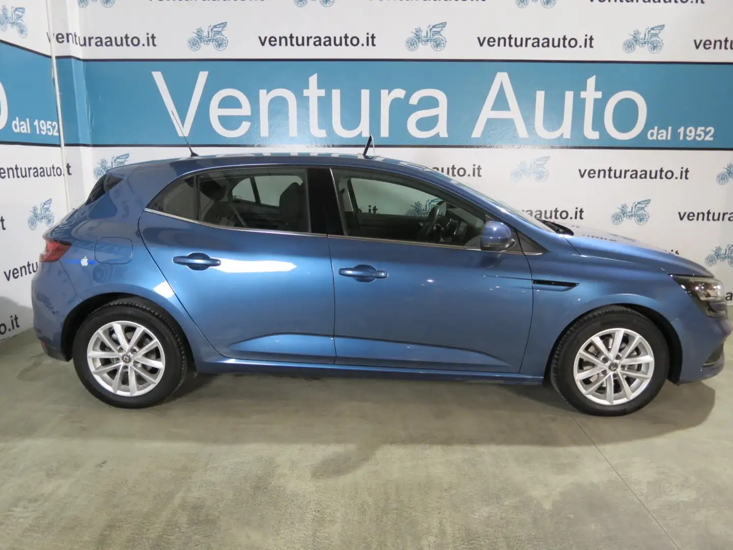 Renault Megane 1.5 BLUE DCI 115 CV BUSINESS ENERGY ECO LEADER Blau - 2