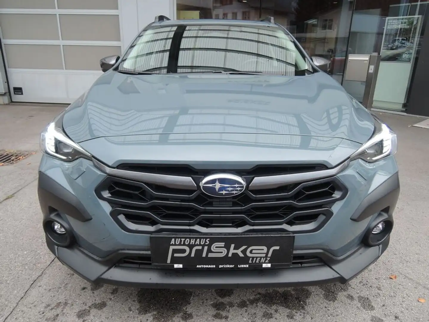 Subaru Crosstrek 2,0i e-Boxer HEV CVT Premium Blau - 2