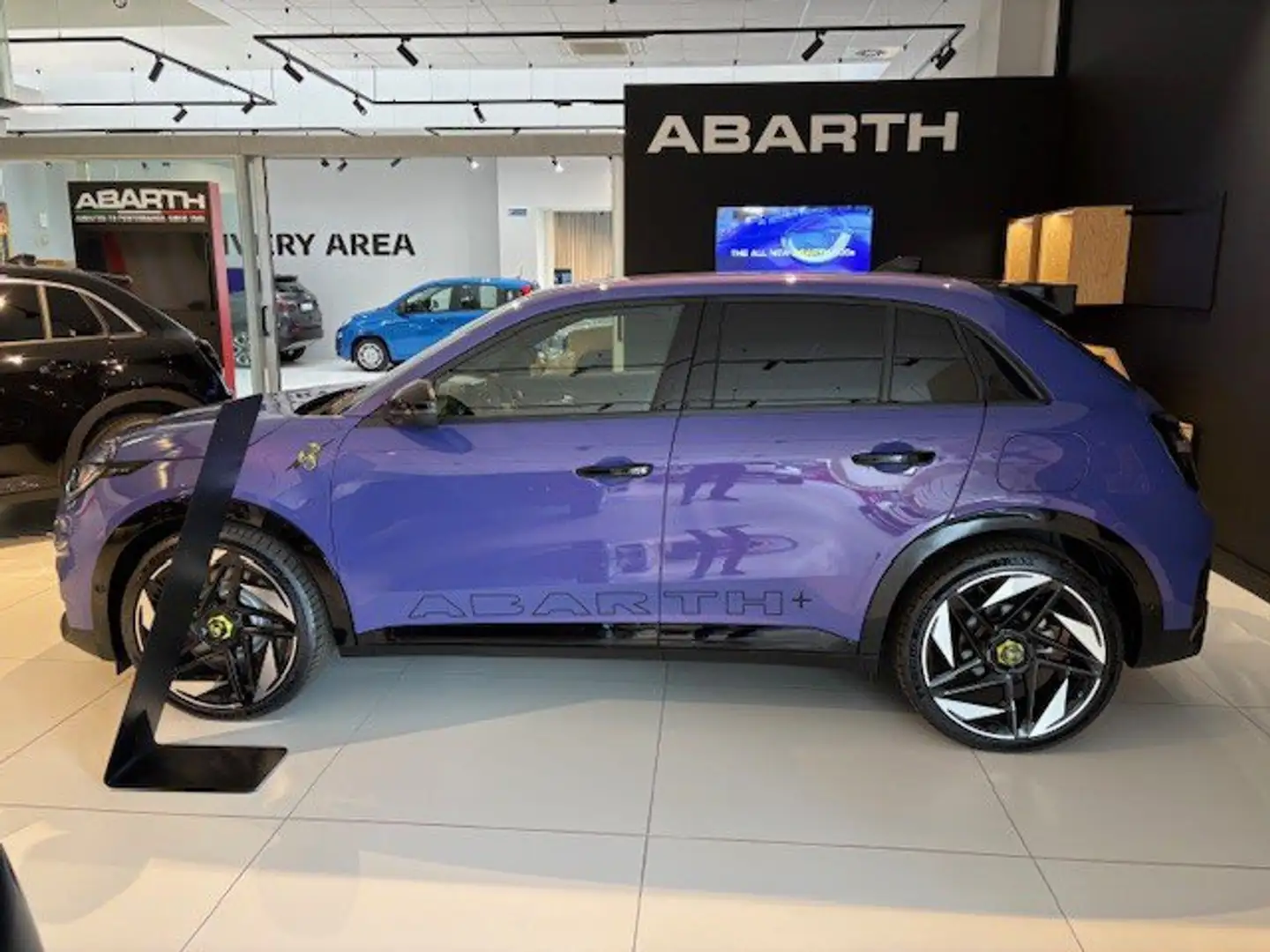 Abarth 600e 600e Scorpionissima 280cv Mauve - 2