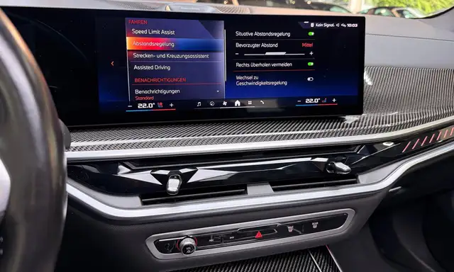 BMW X5 M view 21