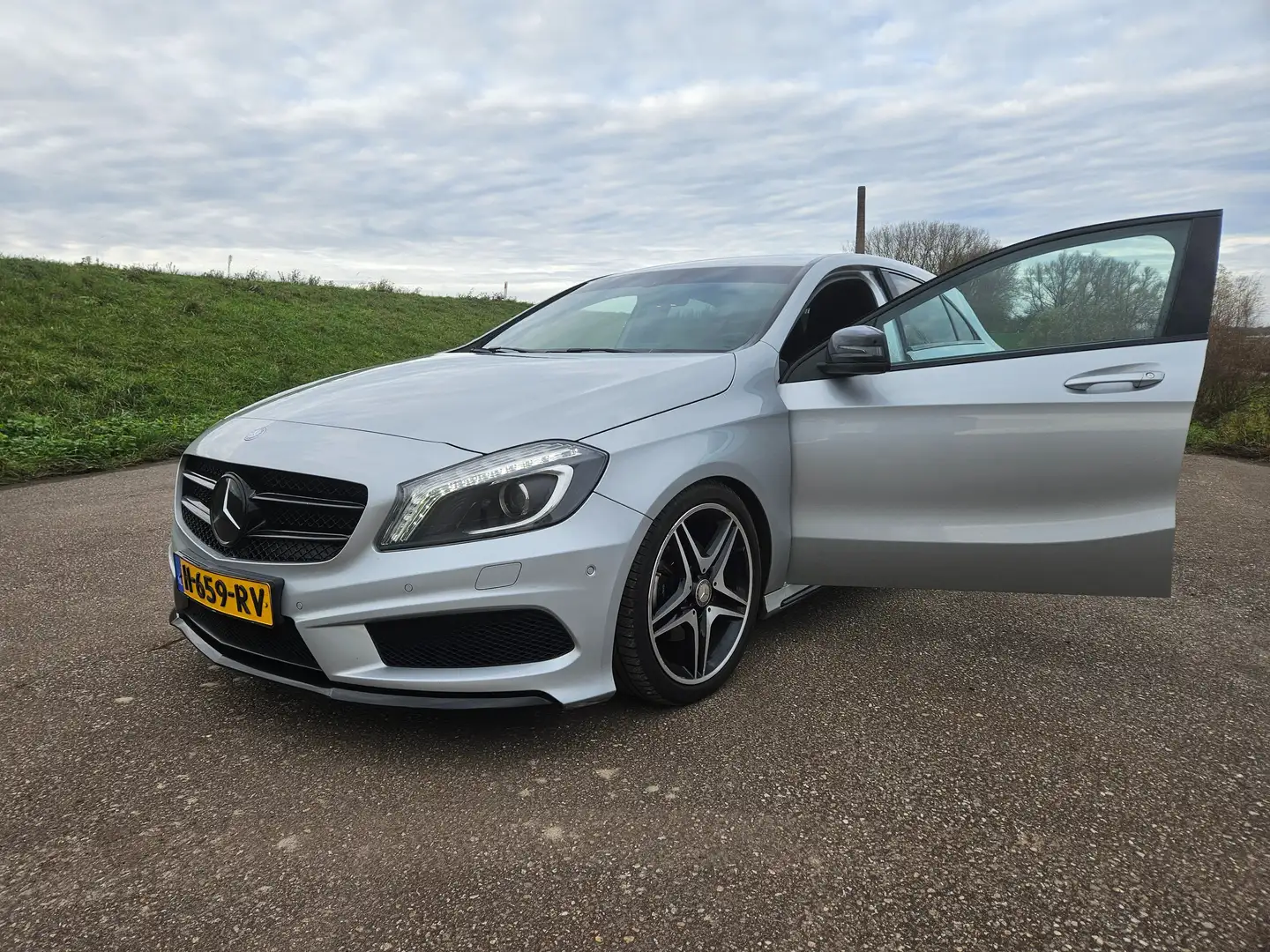 Mercedes-Benz A 180 A 180 Prestige Zilver - 1
