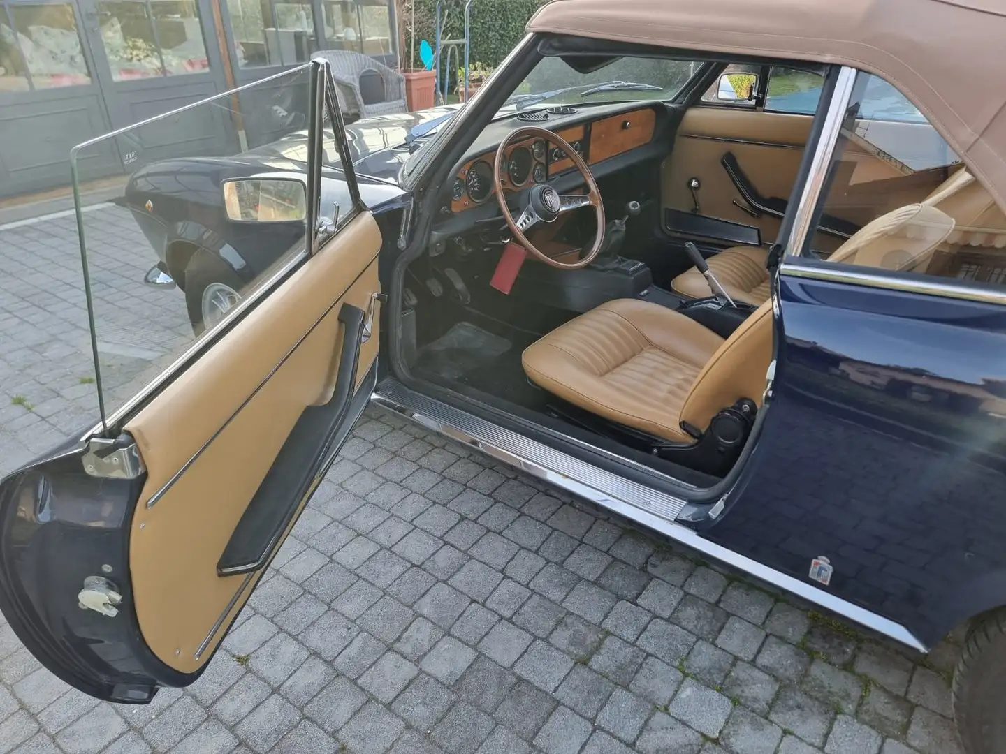 Fiat 124 Spider 1800 Kék - 1