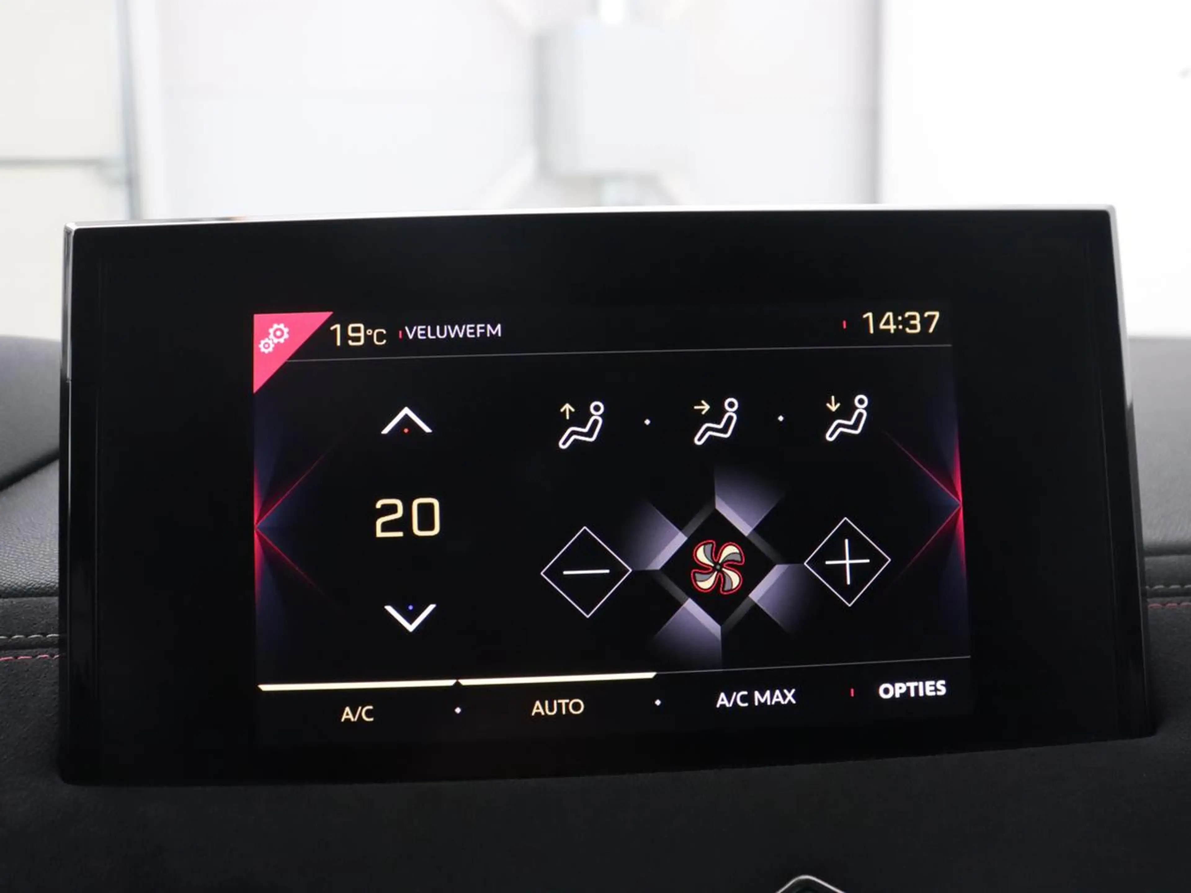 DS Automobiles DS 3 Crossback 1.2 PureTech Performance Line | Cruisecontrol | Ap — photo 19