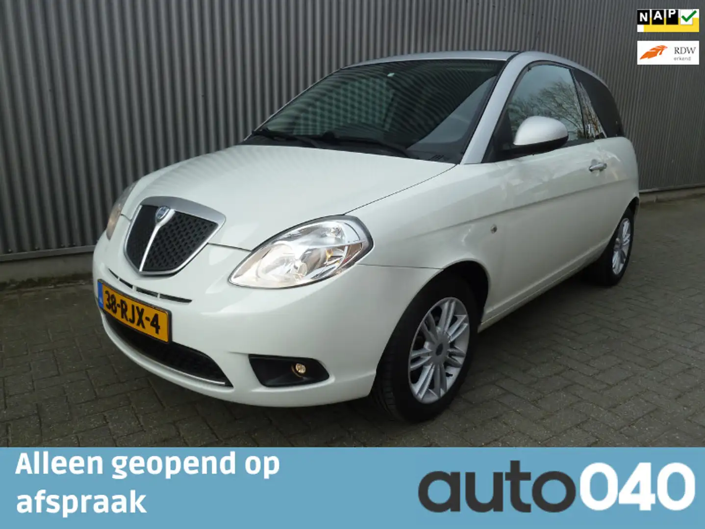 Lancia Ypsilon 1.4 Limited Edition 2010/Airco/Audio/LMV/Panodak Blanc - 1