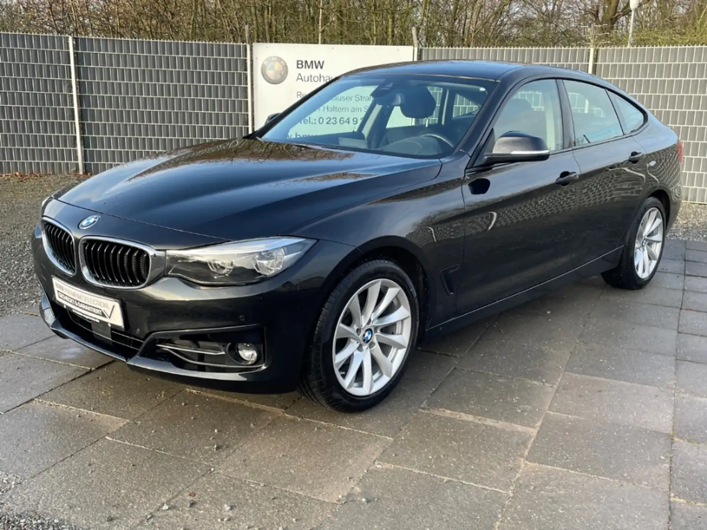 BMW 320 d xDrive Gran Turismo SportLine NaviProf AHK Noir - 1