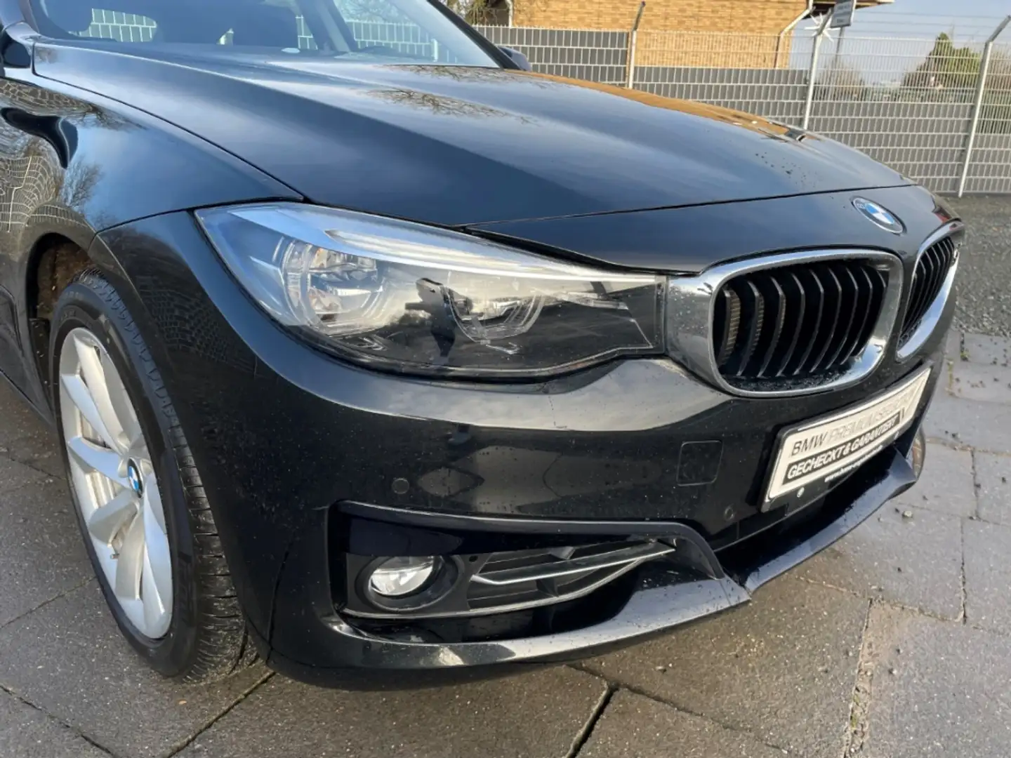 BMW 320 d xDrive Gran Turismo SportLine NaviProf AHK Noir - 2
