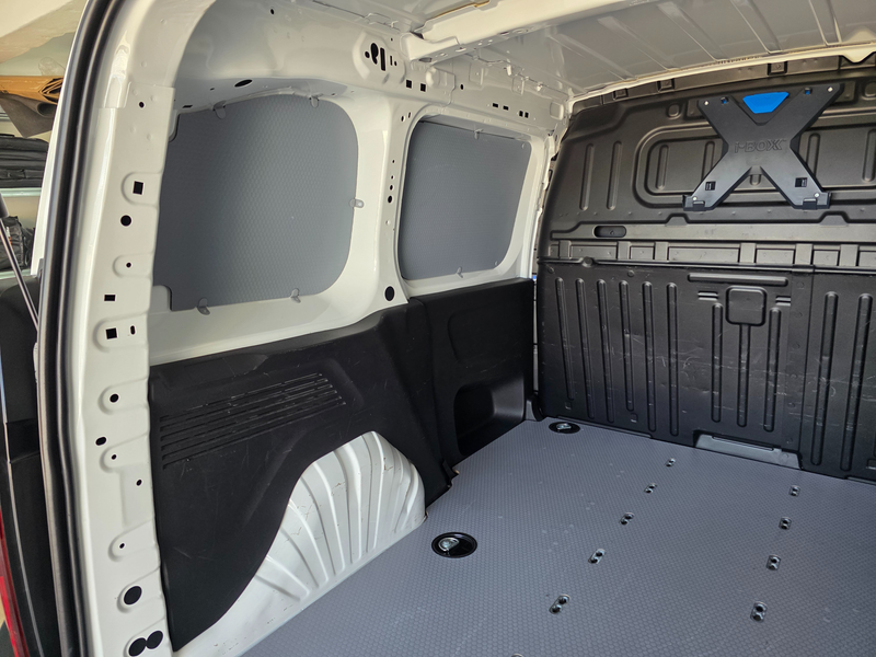 Peugeot Partner Premium L1 — photo 10