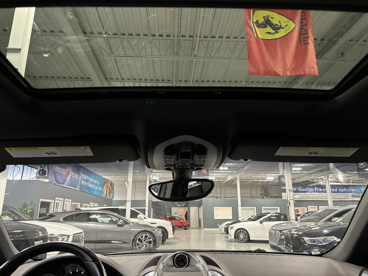 Porsche Cayenne снимка Porsche Cayenne