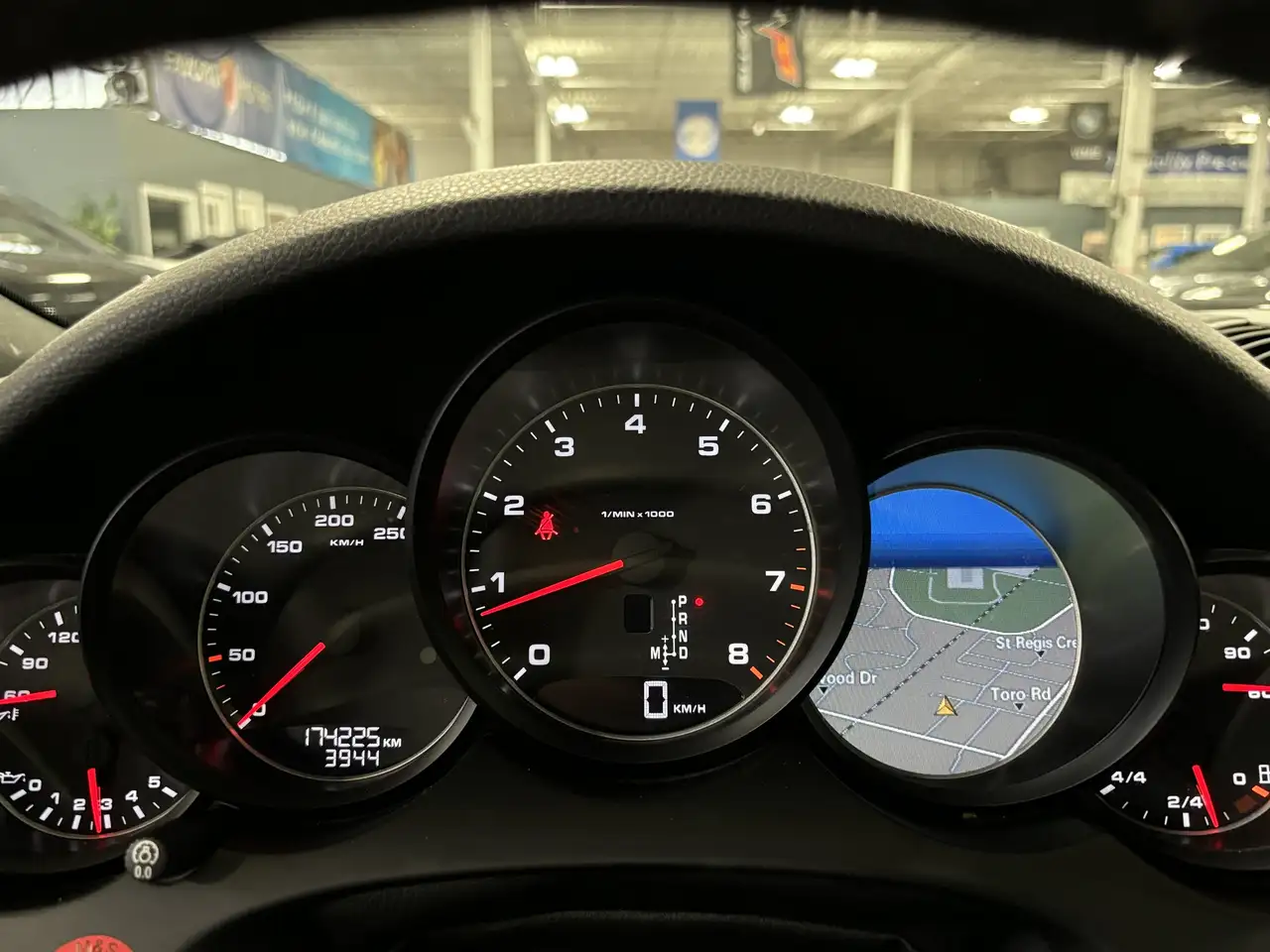 Porsche Cayenne снимка Porsche Cayenne