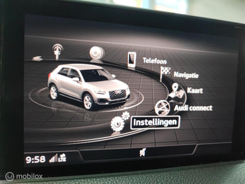 Audi Q2 35 TFSI S-TRONIC GREY PANORAMA LED NAVI XENON PDC — photo 27