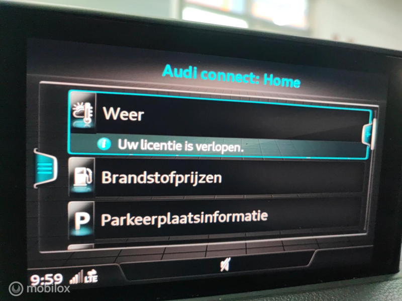 Audi Q2 35 TFSI S-TRONIC GREY PANORAMA LED NAVI XENON PDC — photo 22