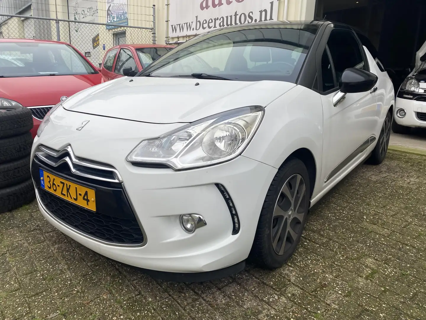 Citroen DS3 1.2 VTi So Chic Wit - 1