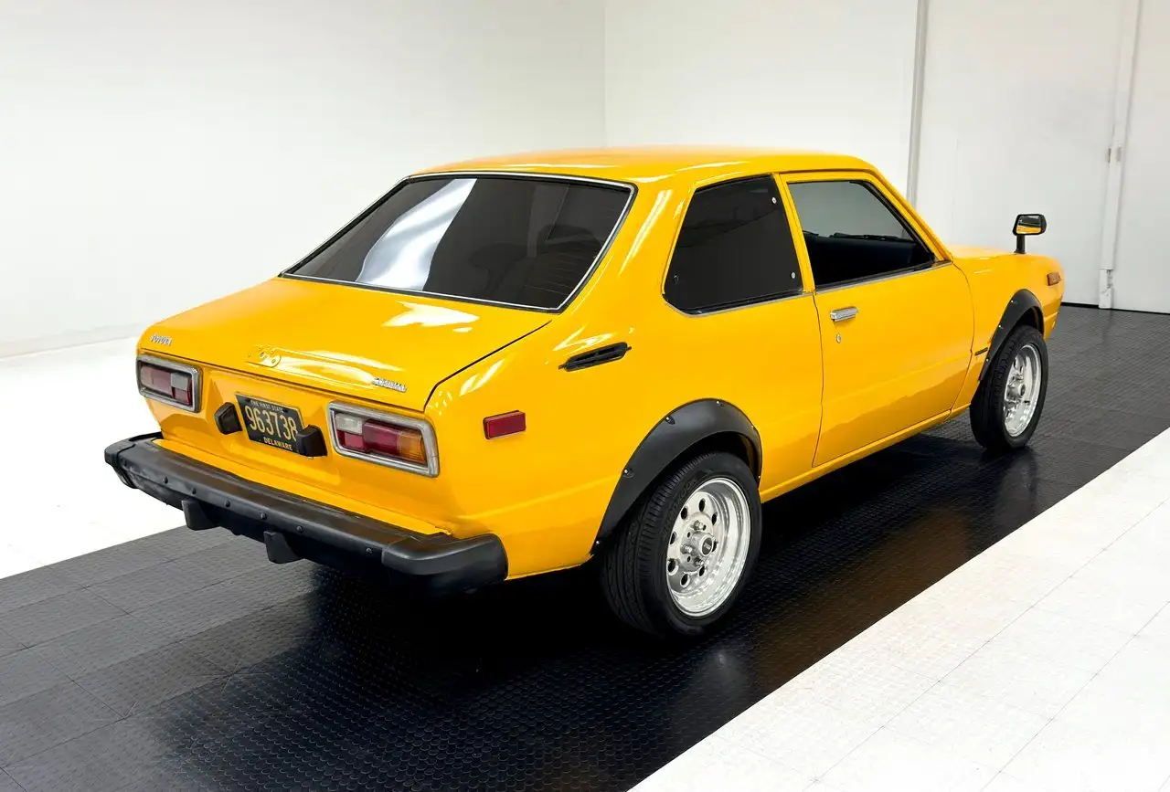 Toyota Corolla Sedan, foto 5
