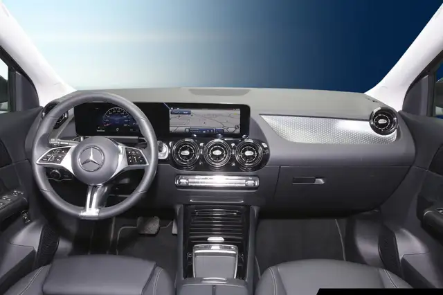 Mercedes-Benz Gla view 10