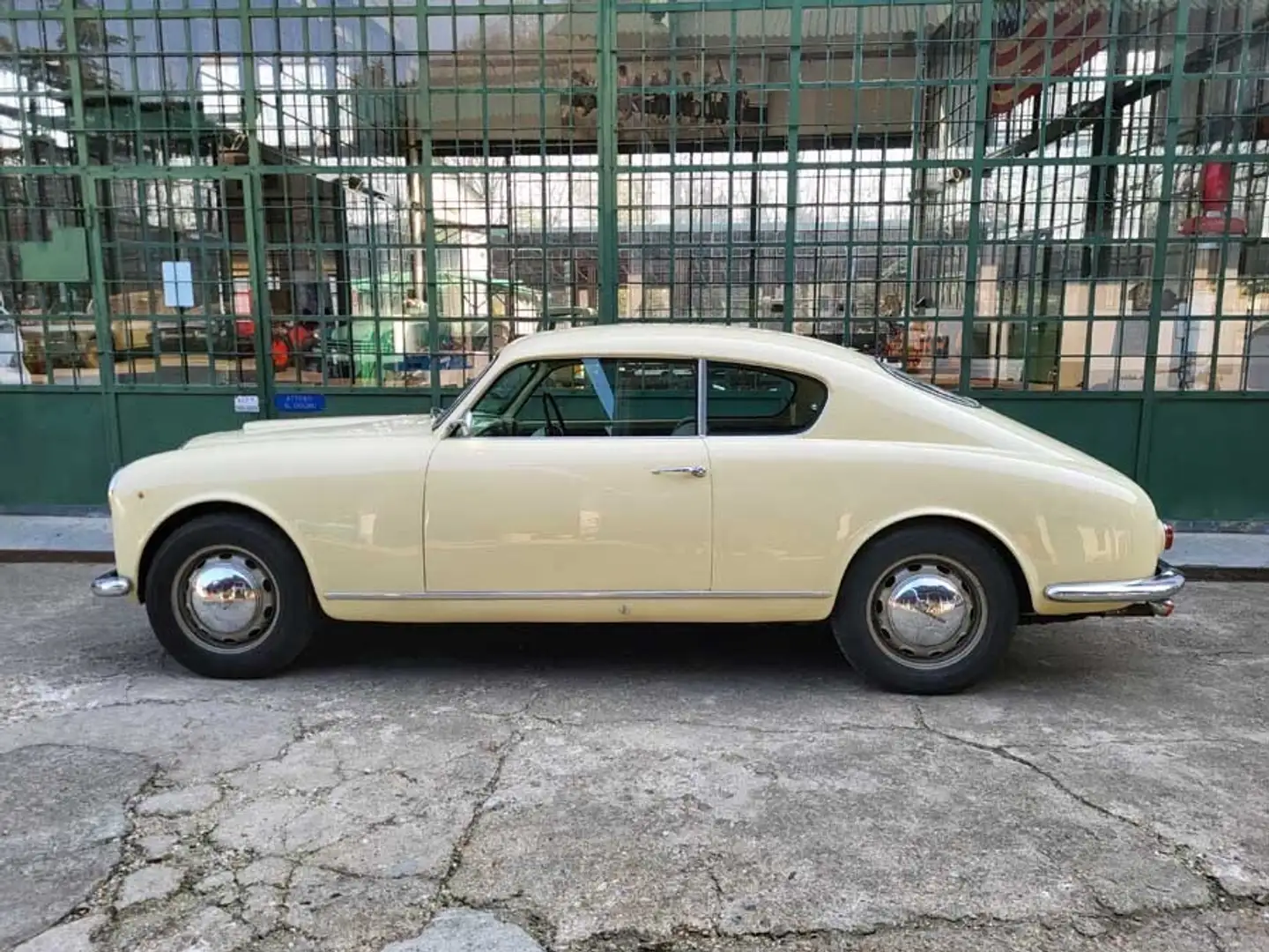 Lancia Aurelia B20 IV Serie Béžová - 2