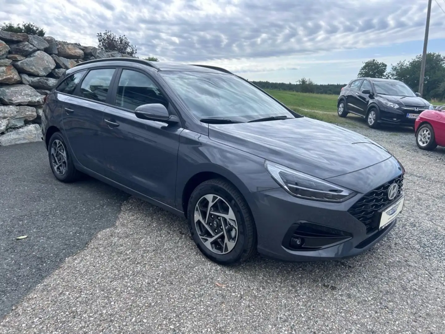 Hyundai i30 Hyundai i30 Kombi  1,5 GO Grau - 2