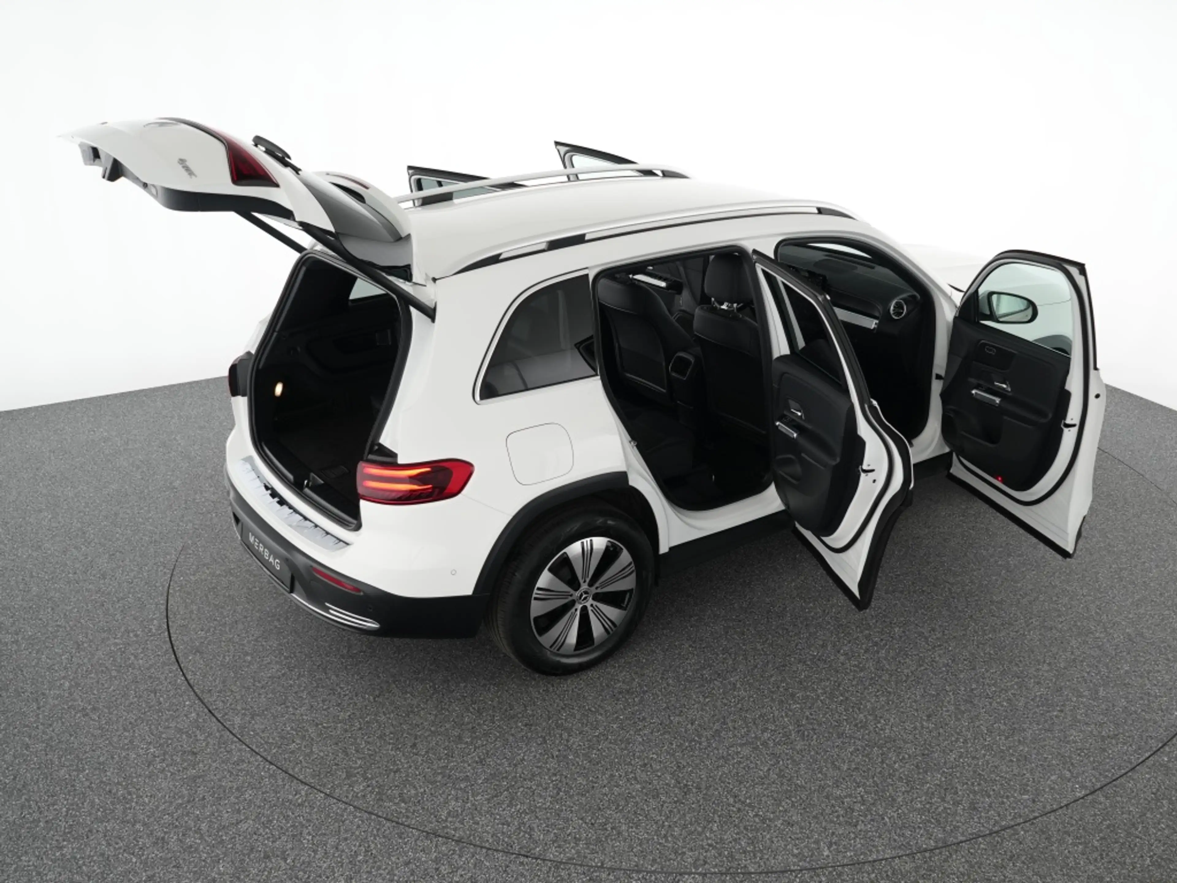 Mercedes-Benz EQB 300 4M Progressive Advanced LED  Distronic — photo 13